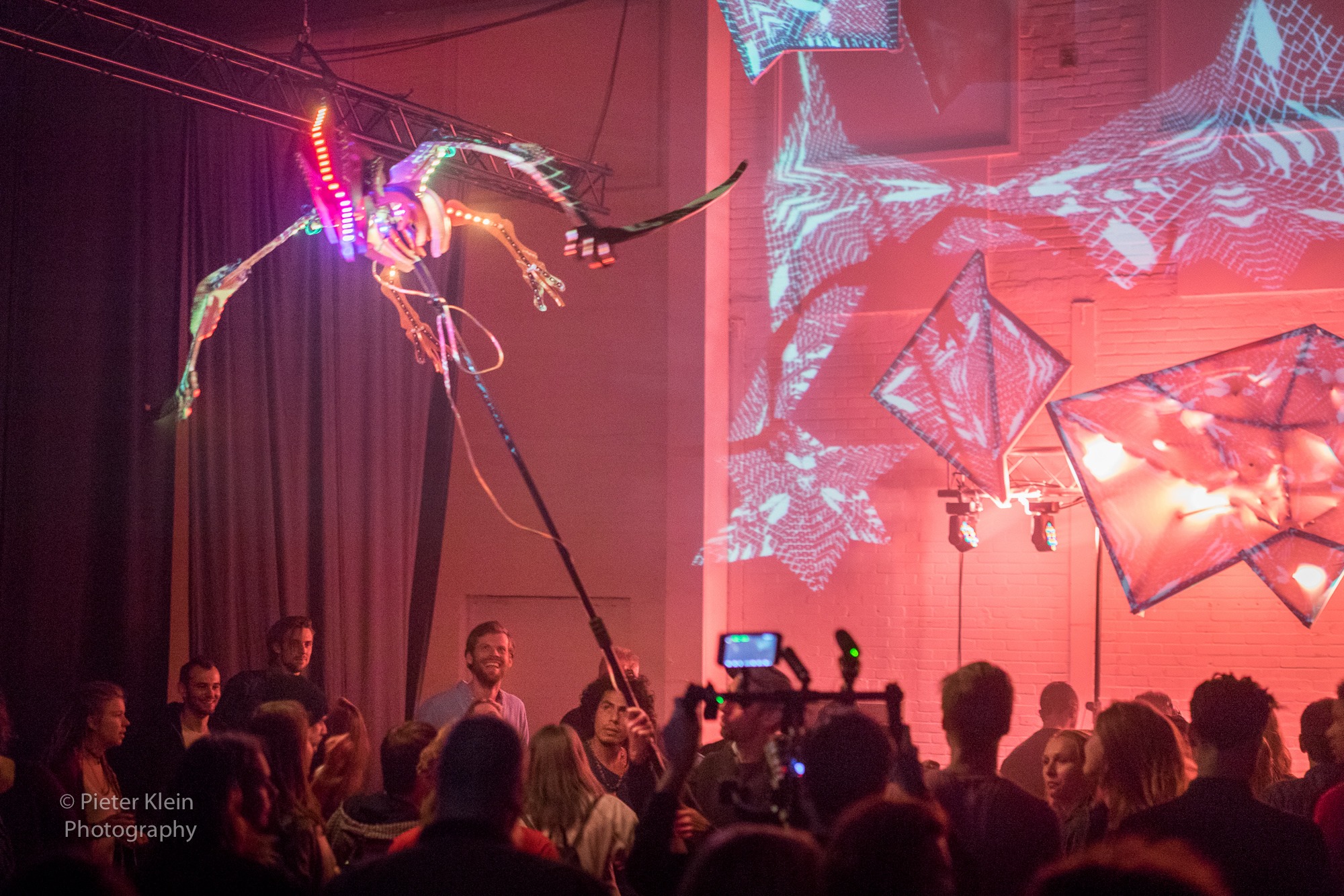 Watdajel festival — LED sculpture and projections at Nicolaïkerk